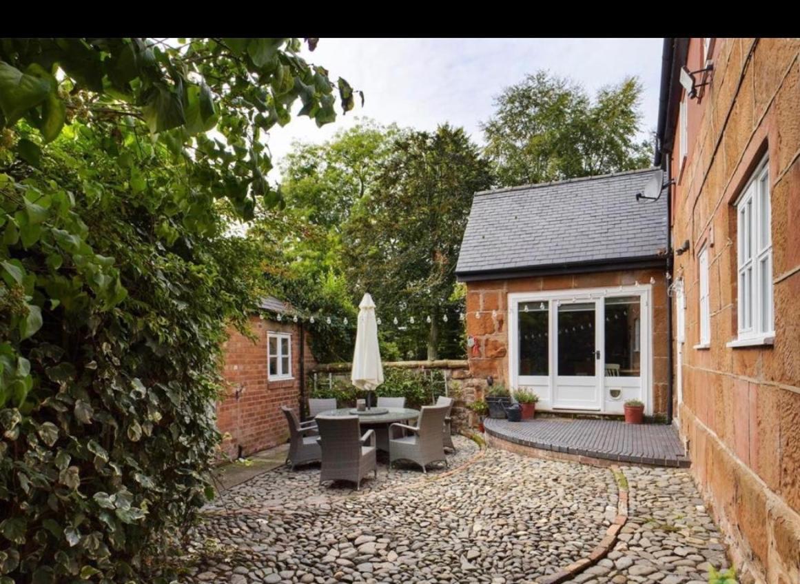 Pear Tree Cottage Courtyard Shrewsbury Ngoại thất bức ảnh