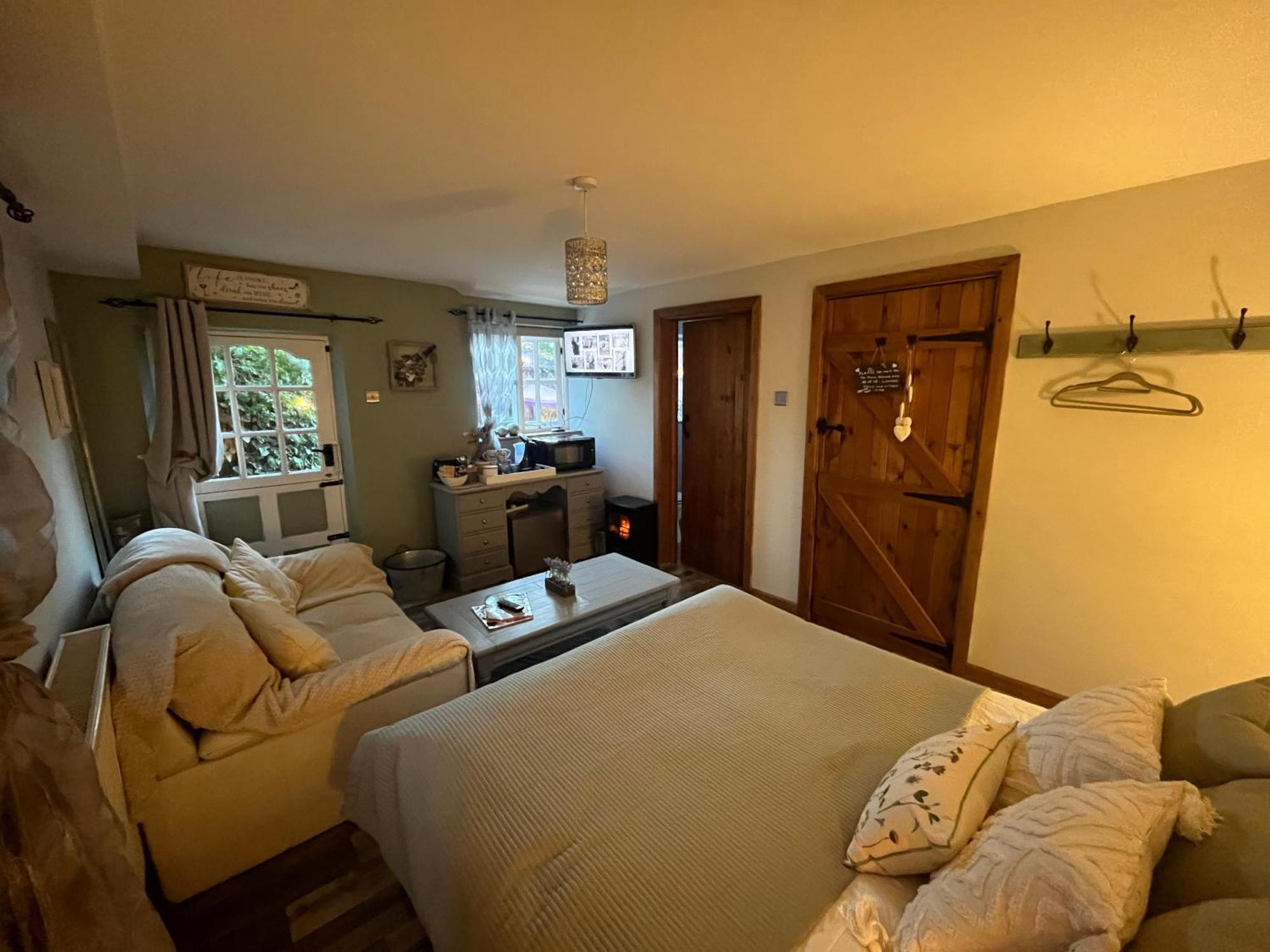 Pear Tree Cottage Courtyard Shrewsbury Ngoại thất bức ảnh