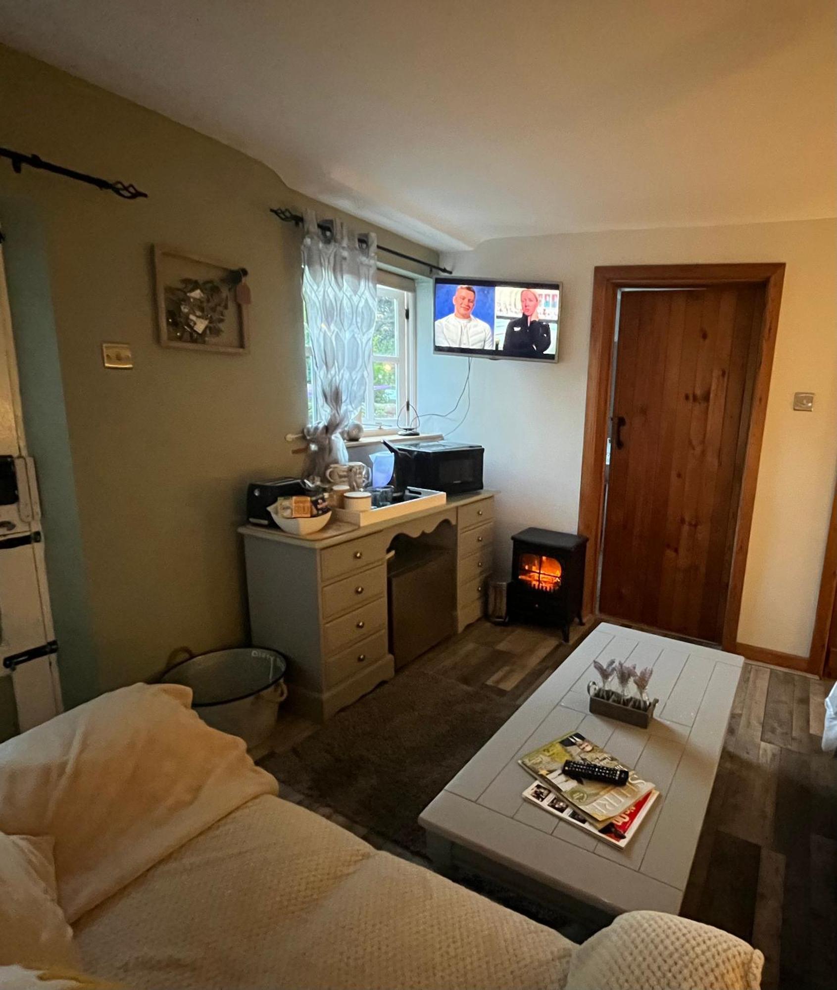 Pear Tree Cottage Courtyard Shrewsbury Ngoại thất bức ảnh